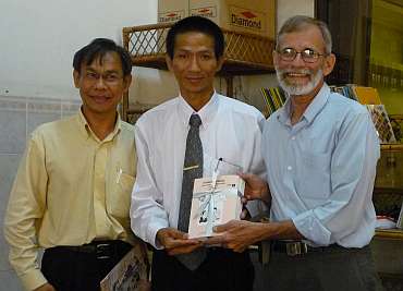 Presentation of Thai sign language books