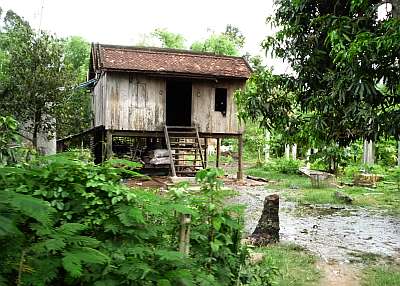 A simple wooden house in Kampong Cham Province