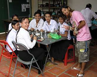 Norihiko Matsumoto with DDP students