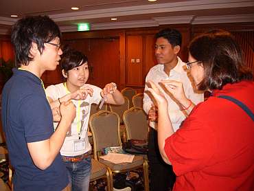 Meeting a Japanese deaf woman