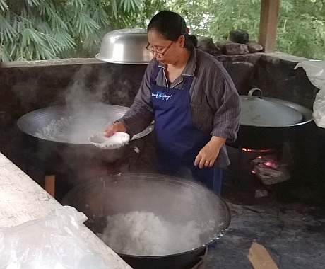 Cooking the rice