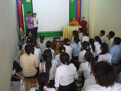 A teacher introducing the workshop